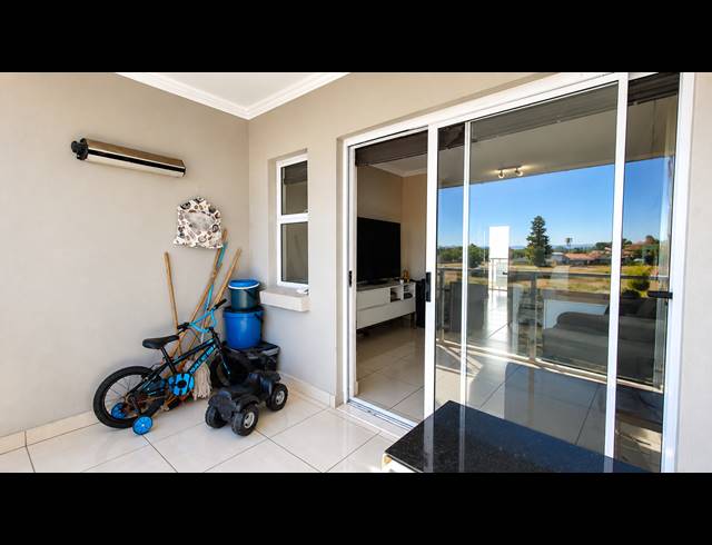 2 BEDROOM TOWNHOUSE FOR SALE IN MAYBERRY PARK